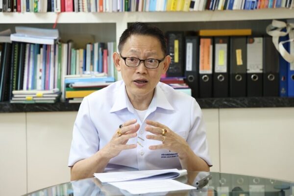 ‘เลขาธิการ สปสช.’ เผย จัดสรรงบฯ ตามจำนวน ปชช. – เตือน ‘ร่วมจ่าย’ สร้างความไม่แน่นอน