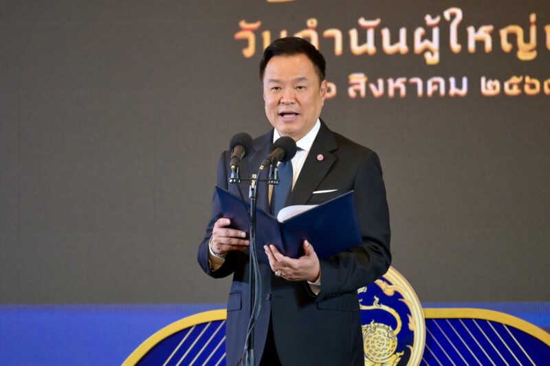 นายกฯ กำชับคุมเข้มปืน ย้ำไม่อนุญาตพกนอกเคหสถาน หวั่นพฤติกรรมเลียนแบบ
