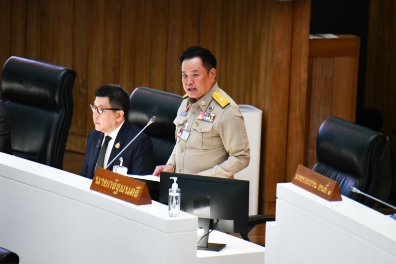 นายกฯ แจงวุฒิสภา ย้ำ พ.ร.ก.กู้เงิน เพื่อความมั่นคงเศรษฐกิจ ไม่กระทบกรอบหนี้สาธารณะ