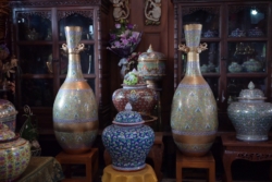 เบญจรงค์ดอนไก่ดี สืบสานภูมิปัญญากว่า 50 ปี พร้อมต่อยอดสู่งานร่วมสมัย