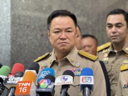 นายกฯ ย้ำยึดกฎหมาย ทูลเกล้าฯ ‘สรณ’ พ้นประธาน กสทช. มอบ ‘ปกรณ์’ ตรวจ