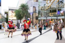 ชวนชมการแสดงพื้นเมืองเปรู “Peruvian Traditional Dance Flashmob”