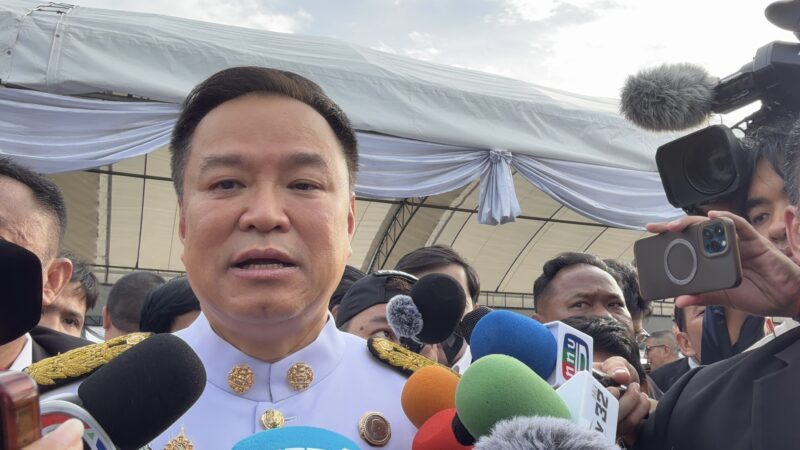 อนุทิน ย้ำ “อย่าใกล้ปืนดีที่สุด” ชี้ห้ามทุกคนไม่ใช่เฉพาะลูกพรรค เหตุใบอนุญาตหมด