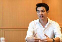 ‘ปิยบุตร’ ชี้ ไทยผ่านจุดต้องเปลี่ยน แต่ยังขาดความหวัง จี้พรรค ‘กองหน้า’ ปลุกความเชื่อก่อนสังคมจำนน