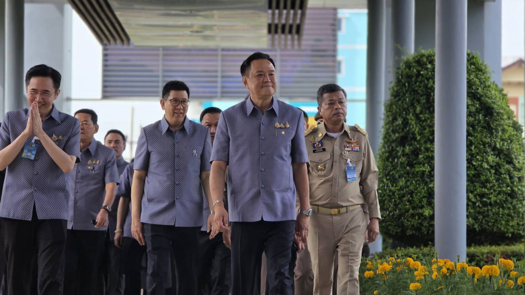 นายกฯ นำประชุม ครม. สัญจร สงขลา สวม “ผ้าราชวัตร” ขับเคลื่อน Soft Power ภาคใต้