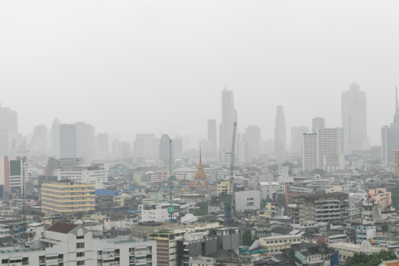 เช็กสภาพอากาศวันนี้! กทม. ฝนถล่ม 60% อีสานตอนบนเสี่ยงน้ำท่วมฉับพลัน