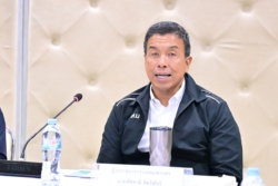 ‘ชัชชาติ’ ถกผู้ประกอบการถนนข้าวสาร-รามบุตรี เช็กลิสต์ความปลอดภัย สั่งปิด 3 ร้านไม่ผ่านเกณฑ์