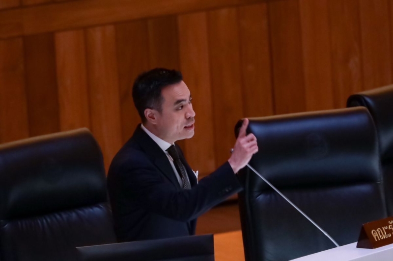‘เอกนัฏ’ ลุยจัดระเบียบ Data Center ตรวจทั่ว กทม. พบถังน้ำมันกว่า 1.5 แสนลิตรไร้ใบอนุญาตสั่งดำเนินคดี