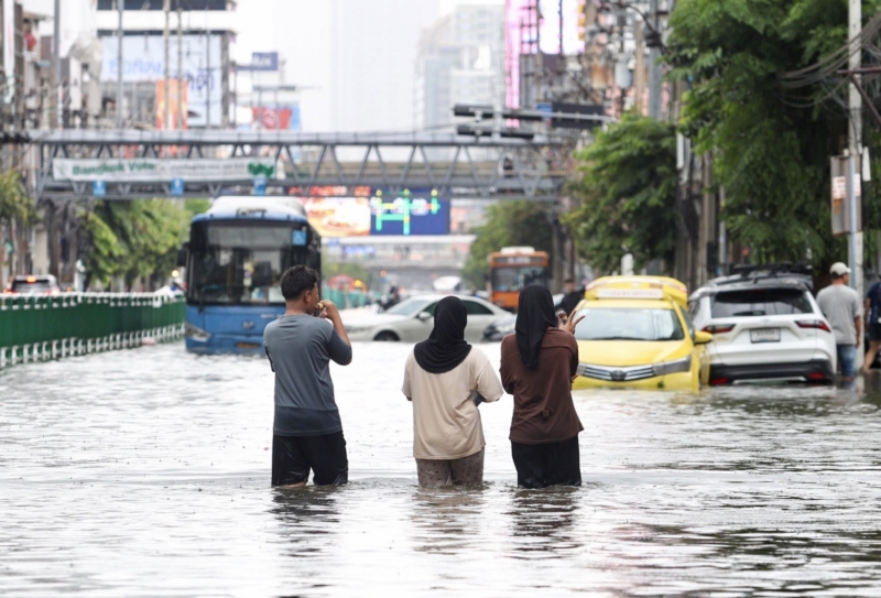 ประกันสังคม ม.33 หยุดงาน-หยุดกิจการเพราะน้ำท่วม รับเงิน 50% สูงสุด 90 วัน