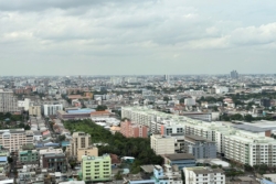 น้ำท่วมซ้ำเติมตลาดอสังหาฯ แนะอัปเกรด “บ้านทนทาน” จี้รัฐปรับผังเมือง คุมพื้นที่เสี่ยง รับมือระยะยาว
