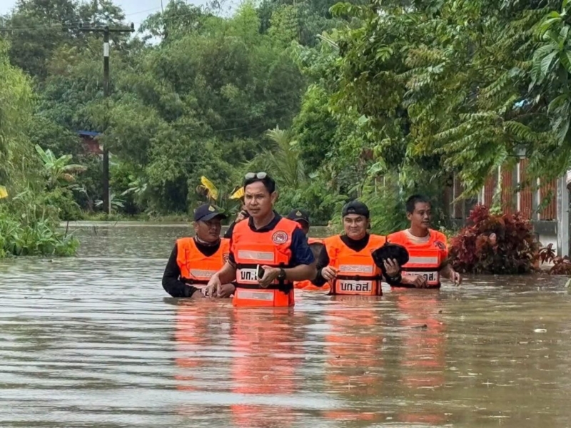 สระแก้วท่วม 6 อำเภอ เตือนชุมชนริมน้ำเร่งยกของขึ้นที่สูง หลังอ่างคลองพระสะทึงเกินจุ 121%