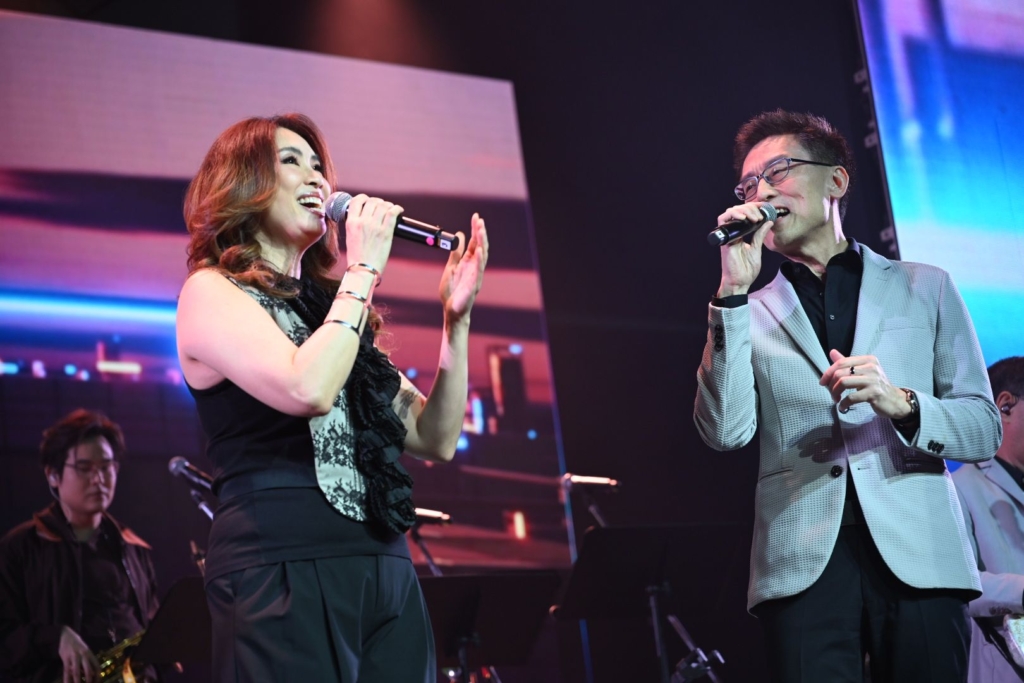คอนเสิร์ต ALL STARS TIMELESS HITS CHARITY CONCERT