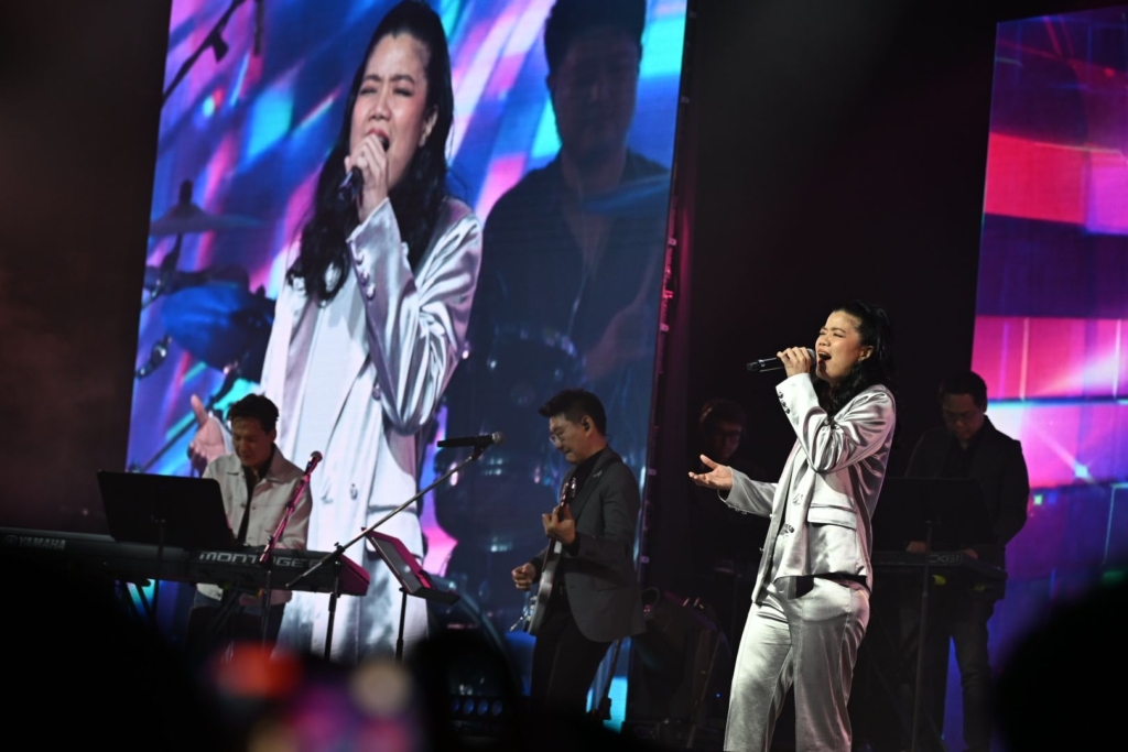 คอนเสิร์ต ALL STARS TIMELESS HITS CHARITY CONCERT