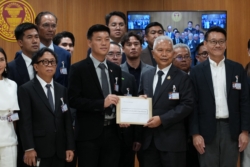 ด่วน ญัตติอภิปรายไม่ไว้วางใจ 18 รัฐมนตรี ‘ศุภจี’ โดนด้วย