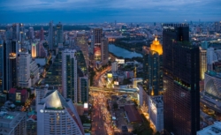 ข่าวดีทางออก ‘แอชตัน อโศก’ กฤษฎีกาเปิดทางออกกฎหมาย ปูทาง รฟม. ไฟเขียวใช้ทางเข้า-ออก