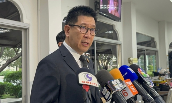เอกนิติ เปรียบเป็น ‘หมอเศรษฐกิจ’ มุ่งแก้ตรงจุด ไม่ตอบหลัง อนุทิน ตั้งเป้า GDP โตเกิน 2.1%