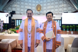 “ศุภชัย เจียรวนนท์” รับปริญญาบริหารธุรกิจดุษฎีบัณฑิตกิตติมศักดิ์ จุฬาลงกรณ์มหาวิทยาลัย ตอกย้ำบทบาทผู้นำธุรกิจที่เชื่อมเทคโนโลยี การศึกษา และการเติบโตอย่างยั่งยืน
