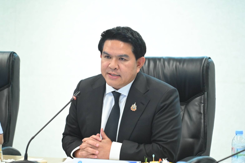 สุรศักดิ์ พันธ์เจริญวรกุล
